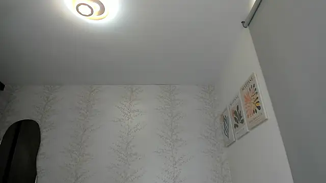 layla vanegas online show from January 25, 2025, 5:19 pm