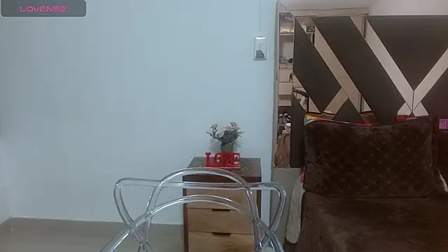 Snapshot of lindaesmeralda chatting on March 17, 2026, 6:22 pm lindaesmeralda online show from March 17, 2026, 6:22 pm