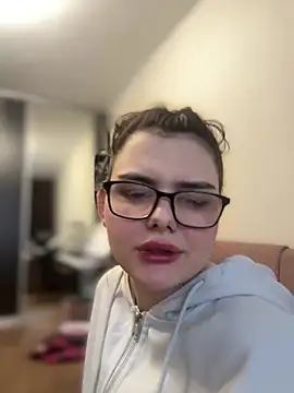 NikaMur online show from February 3, 2025, 2:36 am