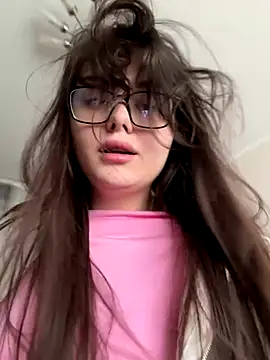 Snapshot of NikaMur chatting on October 5, 2025, 3:27 am NikaMur online show from October 5, 2025, 3:27 am