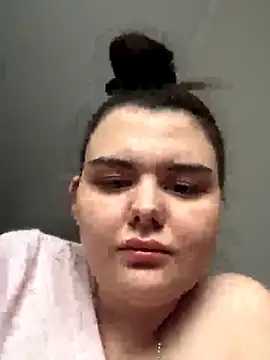 Snapshot of NikaMur chatting on October 29, 2025, 2:47 am NikaMur online show from October 29, 2025, 2:47 am