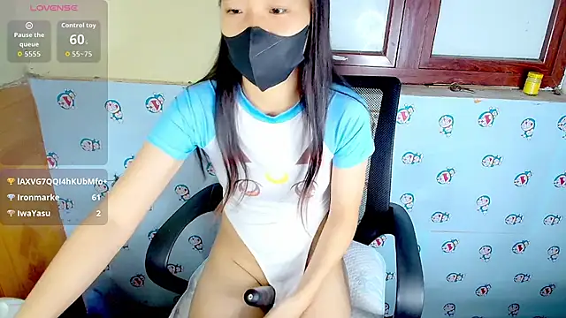 Snapshot of __Saphia__ chatting on November 11, 2025, 4:45 am Saphia online show from November 11, 2025, 4:45 am