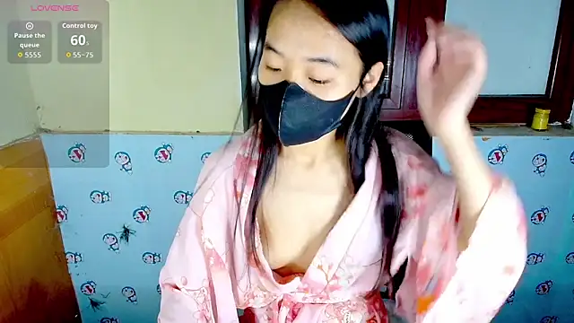 Snapshot of __Saphia__ chatting on November 13, 2025, 3:55 pm Saphia online show from November 13, 2025, 3:55 pm