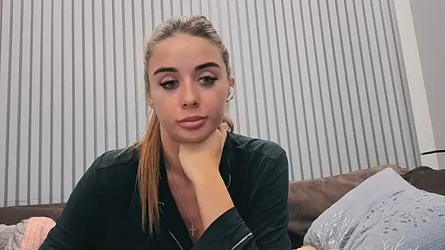 your bunnygirl online show from September 24, 2025, 5:49 pm