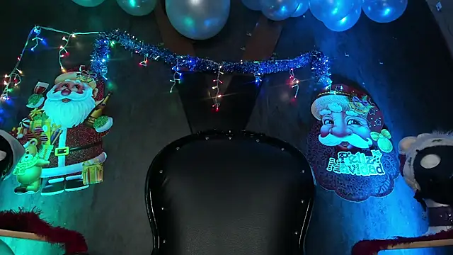 Snapshot of CharlotteScotte chatting on December 11, 2024, 3:37 pm CharlotteScotte online show from December 11, 2024, 3:37 pm