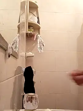 Snapshot of CharlotteScotte chatting on December 12, 2024, 10:45 am CharlotteScotte online show from December 12, 2024, 10:45 am