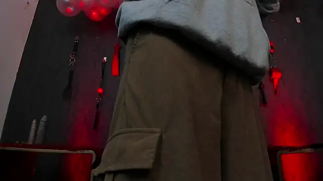 Snapshot of CharlotteScotte chatting on January 7, 2025, 12:09 pm CharlotteScotte online show from January 7, 2025, 12:09 pm