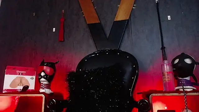 Snapshot of CharlotteScotte chatting on February 26, 2025, 3:52 pm CharlotteScotte online show from February 26, 2025, 3:52 pm