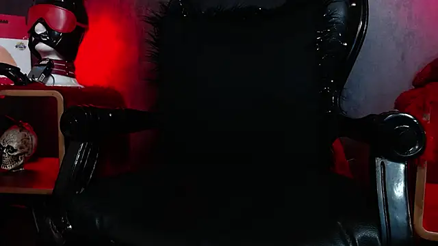 Snapshot of CharlotteScotte chatting on February 27, 2025, 11:52 am CharlotteScotte online show from February 27, 2025, 11:52 am