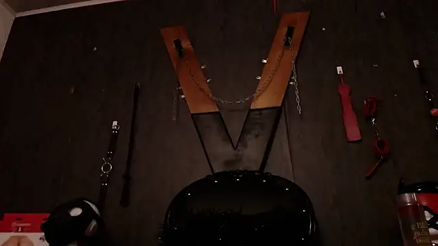 Snapshot of CharlotteScotte chatting on February 28, 2025, 11:58 am CharlotteScotte online show from February 28, 2025, 11:58 am