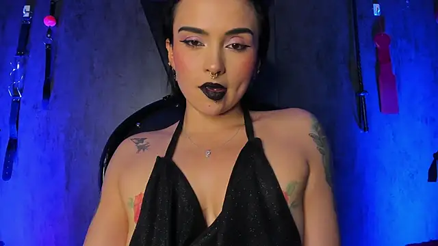 Snapshot of CharlotteScotte chatting on March 19, 2025, 2:46 pm CharlotteScotte online show from March 19, 2025, 2:46 pm