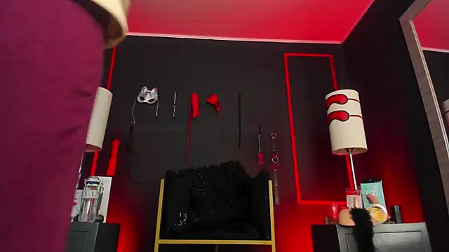 Snapshot of CharlotteScotte chatting on September 22, 2025, 12:07 pm CharlotteScotte online show from September 22, 2025, 12:07 pm