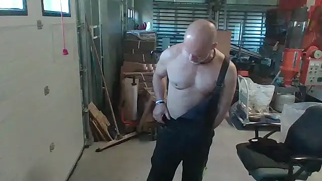 Snapshot of Boomerhun chatting on October 25, 2025, 6:54 am Boomerhun online show from October 25, 2025, 6:54 am