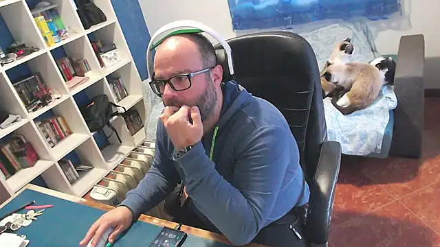 ravingr4d4 online show from January 11, 2026, 3:28 pm