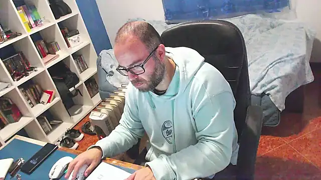 ravingr4d4 online show from January 15, 2026, 9:14 am