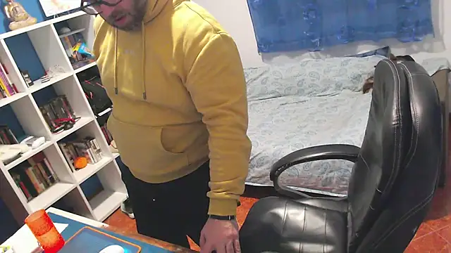 ravingr4d4 online show from February 19, 2026, 9:22 pm