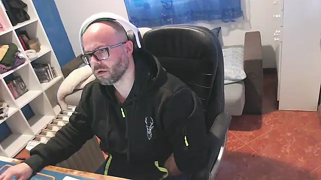 ravingr4d4 online show from March 9, 2026, 1:48 pm