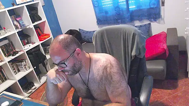 ravingr4d4 online show from July 2, 2026, 9:37 am