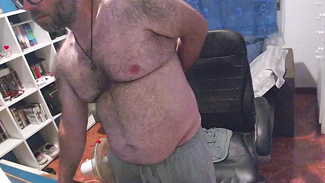 ravingr4d4 online show from July 6, 2026, 12:40 am
