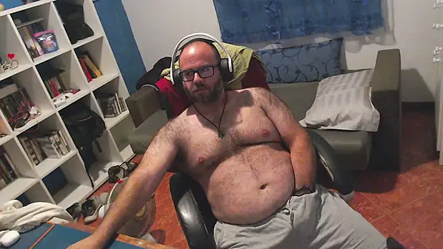 ravingr4d4 online show from July 8, 2026, 11:42 pm