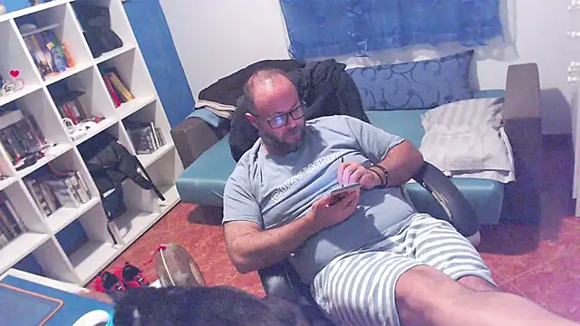 ravingr4d4 online show from July 13, 2026, 10:34 pm