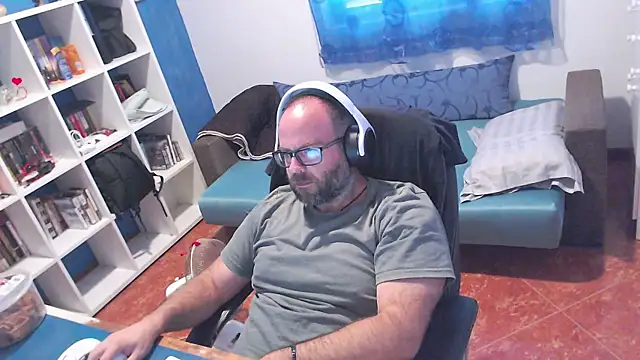 ravingr4d4 online show from July 16, 2026, 9:59 am