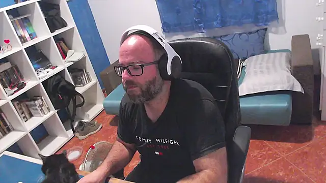 ravingr4d4 online show from July 19, 2026, 10:02 pm