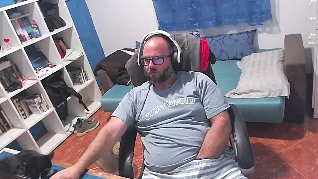 ravingr4d4 online show from July 20, 2026, 10:45 pm