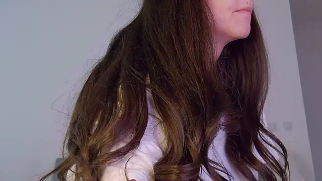 Snapshot of LilyRoselyn chatting on September 12, 2025, 5:07 am LilyRoselyn online show from September 12, 2025, 5:07 am