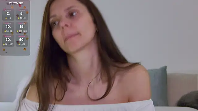 Snapshot of LilyRoselyn chatting on November 8, 2025, 1:17 am LilyRoselyn online show from November 8, 2025, 1:17 am