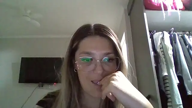 Snapshot of Daniela77771 chatting on March 6, 2026, 1:46 am Daniela77771 online show from March 6, 2026, 1:46 am