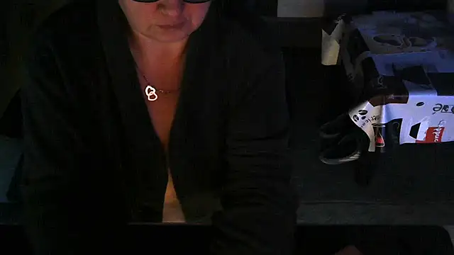 Silvia2277 online show from January 14, 2025, 6:49 pm