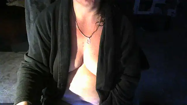 Silvia2277 online show from February 10, 2025, 8:10 pm