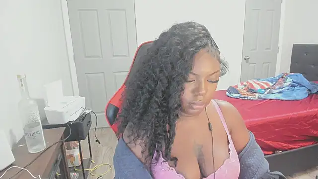 demi xoxo online show from October 21, 2025, 7:09 am