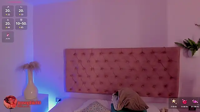 sophiarossee  online show from October 31, 2025, 12:06 pm