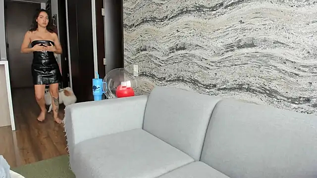 Sophi  a online show from November 2, 2025, 1:24 pm