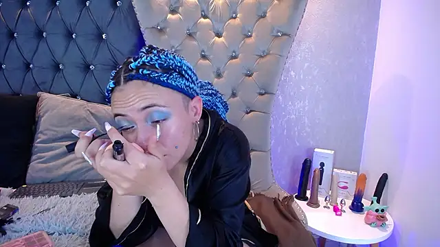 CaroFisher online show from March 12, 2026, 1:28 pm