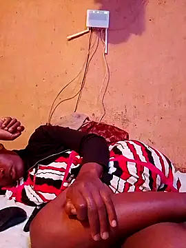 cute naimah online show from December 13, 2025, 7:53 pm