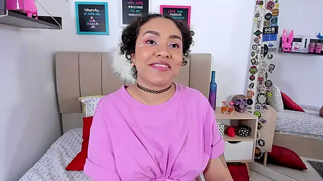 Snapshot of Zoe_Gruber chatting on January 20, 2025, 2:22 am Zoe Gruber online show from January 20, 2025, 2:22 am