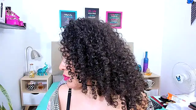 Snapshot of Zoe_Gruber chatting on March 21, 2025, 3:01 am Zoe Gruber online show from March 21, 2025, 3:01 am