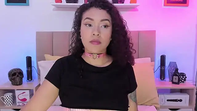 Snapshot of Zoe_Gruber chatting on October 30, 2025, 7:58 pm Zoe Gruber online show from October 30, 2025, 7:58 pm