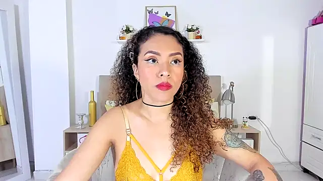 Zoe Gruber online show from April 25, 2026, 11:46 pm
