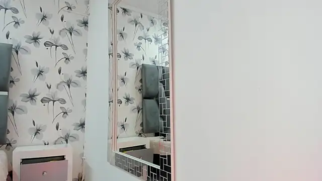 Ehotloveaxxx online show from December 31, 2024, 3:09 pm