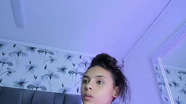 Ehotloveaxxx online show from January 15, 2025, 1:20 pm