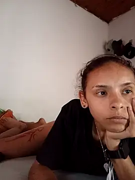 Ehotloveaxxx online show from September 18, 2025, 6:54 pm