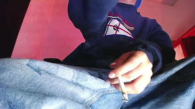 zacwatson  online show from December 19, 2025, 2:40 am