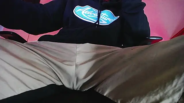 zacwatson  online show from February 7, 2026, 2:26 am