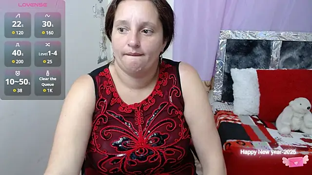 CristialJones  online show from February 18, 2025, 1:33 pm