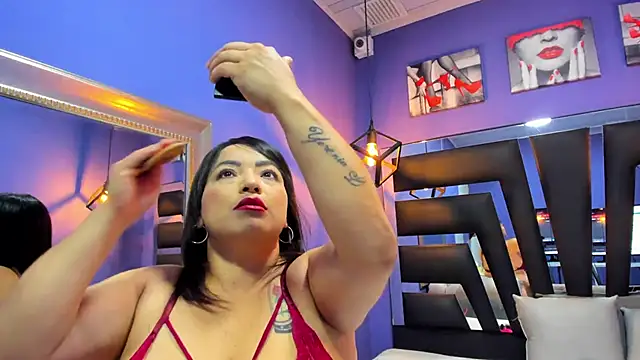 Romina017 online show from October 17, 2025, 12:14 am