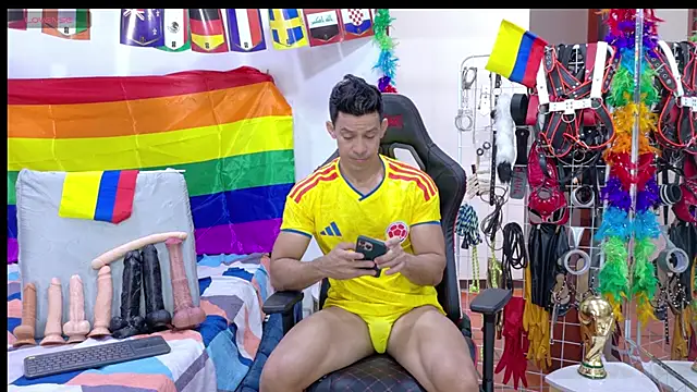 Snapshot of JoseRumbero26 chatting on June 18, 2026, 12:31 pm JoseRumbero26 online show from June 18, 2026, 12:31 pm
